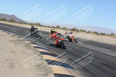 media/Dec-01-2025-Moto Forza (Mon) [[2daa91e15f]]/2-Intermediate Group/Session 4 (Turn 10 Inside)/